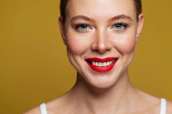 Healthy woman smiling, closeup portrait — Stock Photo, Image