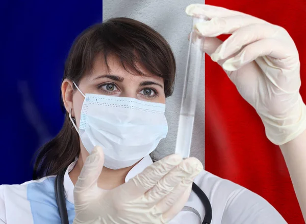 Mujer Científica Con Sonda Coronavirus Covid Contra Bandera Francia Investigación —  Fotos de Stock