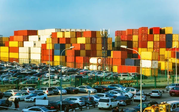 貨物船用の貨物車のコンテナ 輸送の概念 — ストック写真