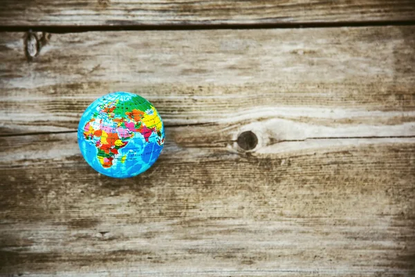 Tierra Planeta Modelo Sobre Fondo Madera Con Espacio Copia — Foto de Stock