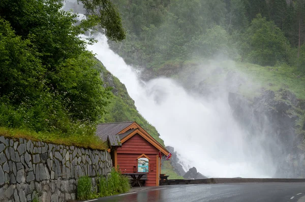Cascata di Latefoss in Norvegia — Foto Stock