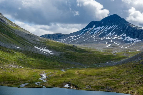 In de bergen van Noorwegen — Stockfoto