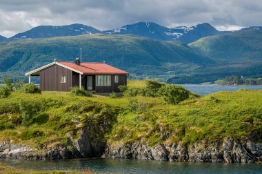 Kayalar evinde. Atlantik Okyanusu Road, Norveç