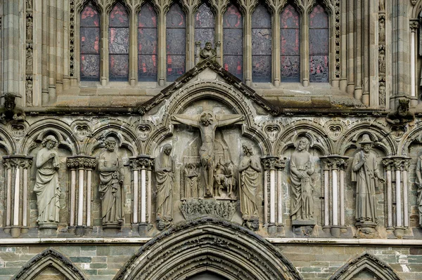 Nidaros catedral fachada decoración, Noruega . — Foto de Stock