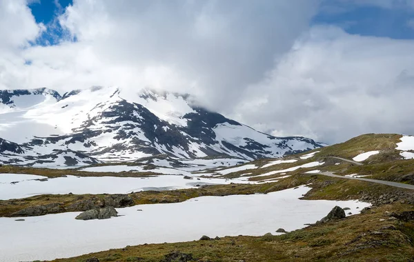 Landschappen van nationale toeristische Route van Noorwegen, weg 55. — Stockfoto