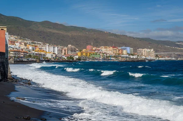 Ocean shore em Candelaria, ilha de Tenerife — Fotografia de Stock