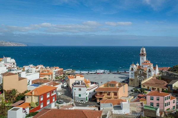 Candelaria old town and basilica square — Stock Photo, Image