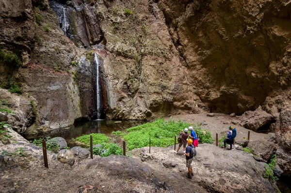 Cascada Barranco del Infierno y pequeño lago — Foto de Stock