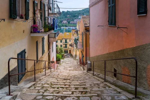 Old downhill street of Santo Stefano — Stock Photo, Image