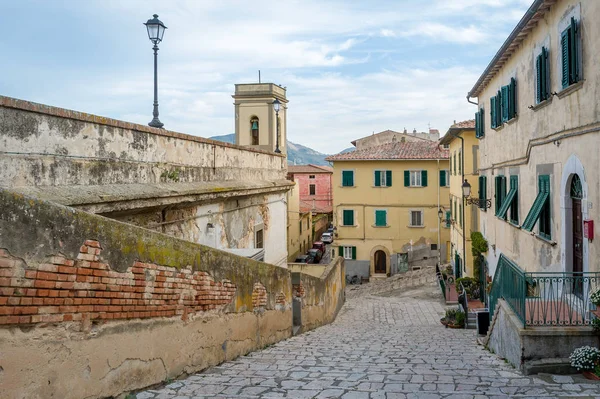 Elba ostrov staré město Portoferraio — Stock fotografie