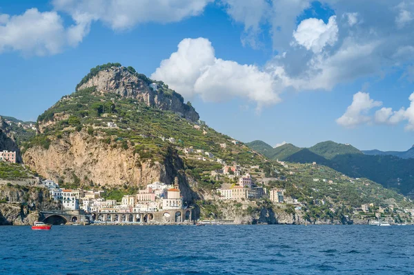 Segling nära Amalfi — Stockfoto