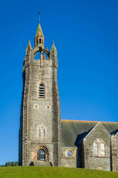 Vertical photo of Tarbert Parish Church tower — Stok fotoğraf