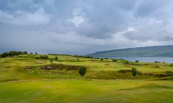 Beautiful golf fields at Island of Mull — 图库照片