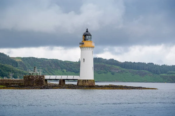 Tobermory világítótorony kilátás a vízről — Stock Fotó