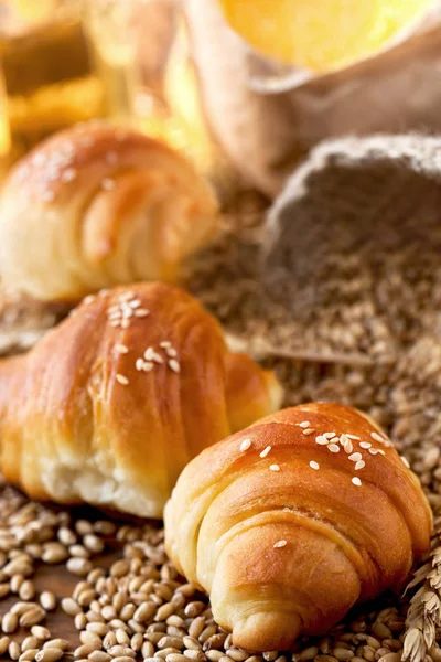 Čerstvé Domácí Domácí Croissanty — Stock fotografie