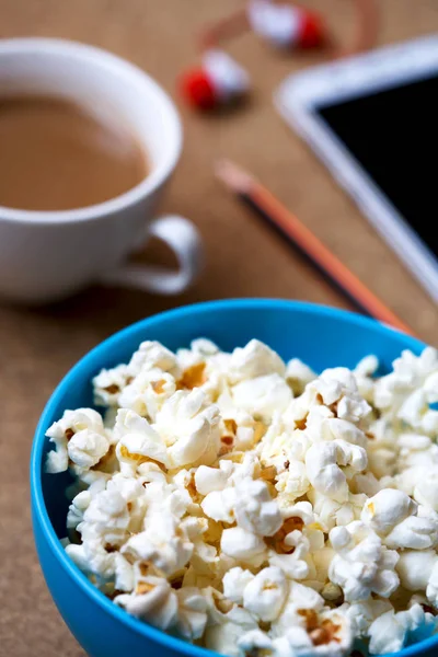 Slaný Popcorn Stůl — Stock fotografie