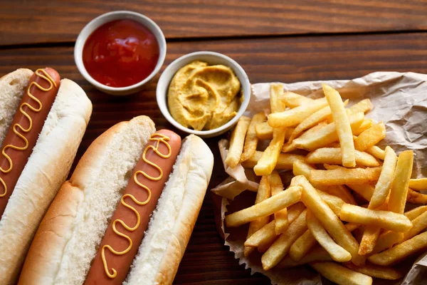 Cachorro Quente Batatas Fritas Frescas — Fotografia de Stock