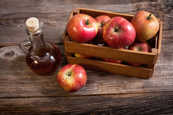 애플 사과 쥬 스 식초-과일 스톡 사진