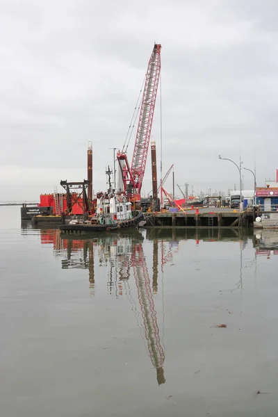 修复一个船坞在史蒂夫斯顿，不列颠哥伦比亚省 — 图库照片