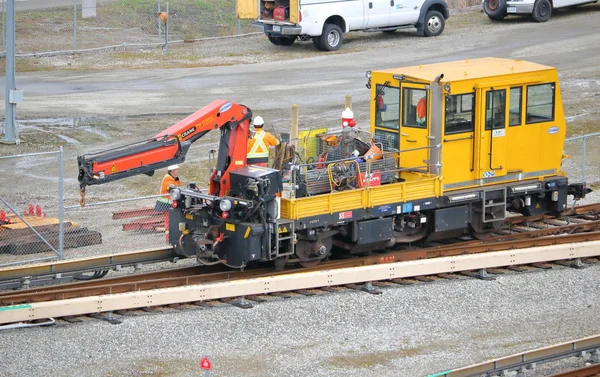 Bemanning treinspoor herstellen — Stockfoto