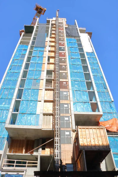 Construcción de una Torre de Condominio — Foto de Stock