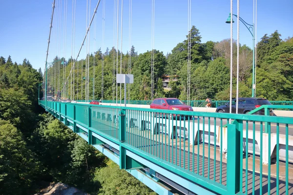 Lions Gate or First Narrows Bridge and Stanley Park — Stock Photo, Image