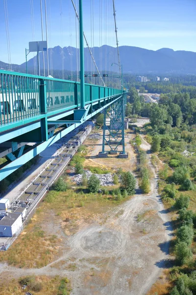 The Lions Gate or First Narrows Bridge Deck — Stock Photo, Image