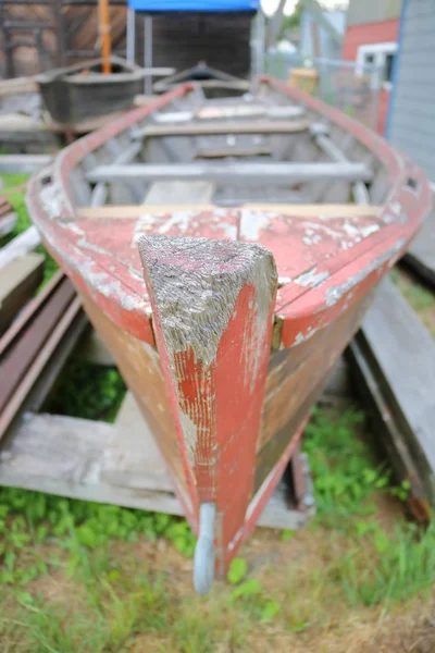 Vorderende des langen Bootes — Stockfoto