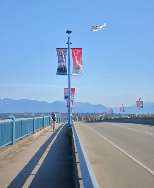 Wasserflugzeug und Reichelmondbrücke — Stockfoto