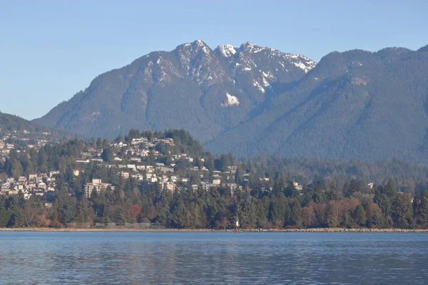 Residentiële Woningen Langs Het Noordelijke Uiteinde Van Vancouver British Columbia — Stockfoto