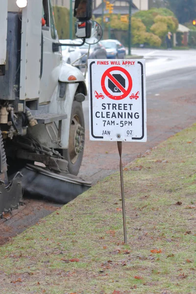 Vertical View Street Sign Parking Restrictions While Street Sweeping Vehicle — Stock Photo, Image