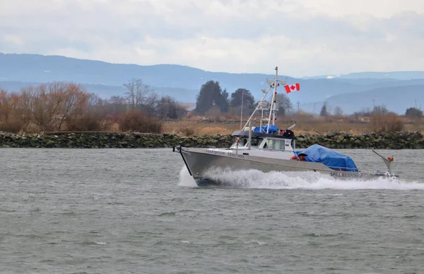 2018 日の事故に対応するリッチモンド カナダのフレーザー川ダウン速度港のセンチネル 海洋流出反応容器 — ストック写真