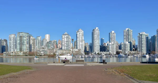 Vidöppen Obehindrad Utsikt Över Downtown Vancouver Kanada Och Många Båtar — Stockfoto