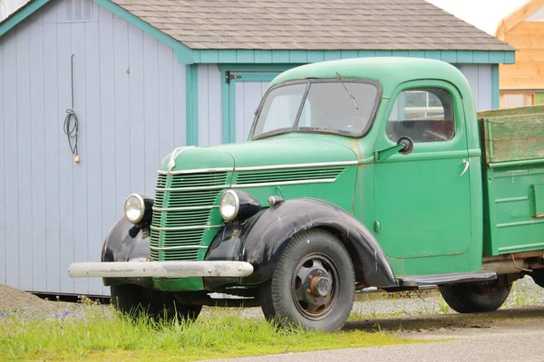 Κλείστε Λεπτομερή Θέα Ενός Vintage Πράσινου Φορτηγού Από Την Εποχή — Φωτογραφία Αρχείου