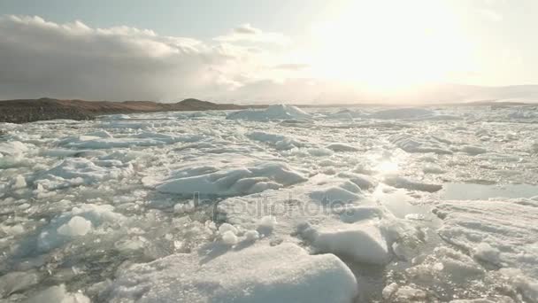 Παγετώδης λίμνη Jokulsarlon στην Ισλανδία — Αρχείο Βίντεο