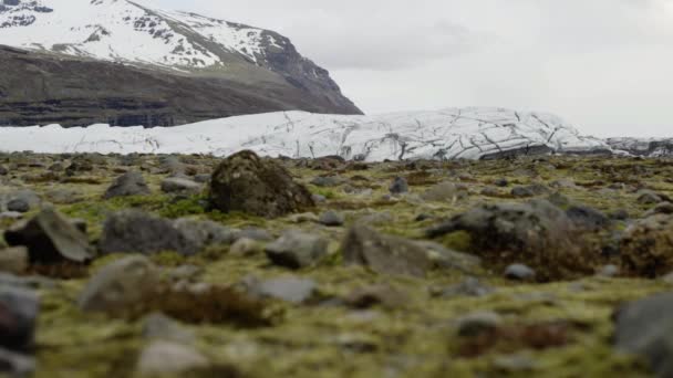 Dolly Shot Of Svinafellsjokull Glacier — Stock Video
