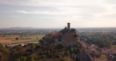 Uçurum kenarı Kulesi