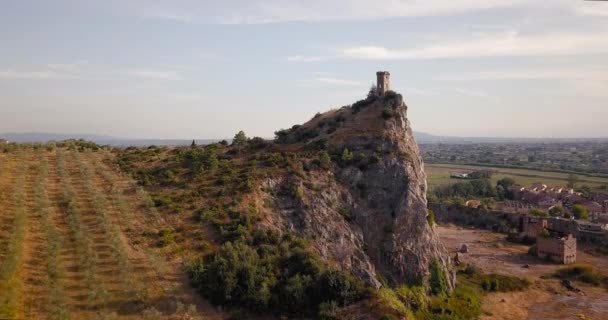 Oude verwoeste Tower — Stockvideo