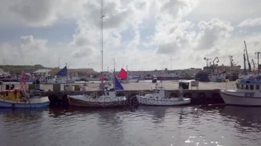 Harbor tekneler