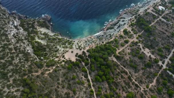 Drone Shot of Edge of Cliff and Sea Water — Vídeo de stock