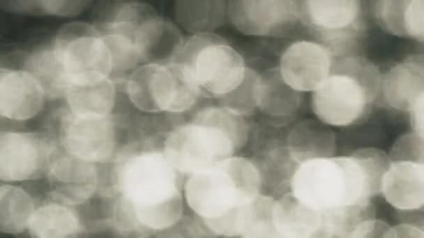 Effet Bokeh sur les reflets de surface de l'eau 