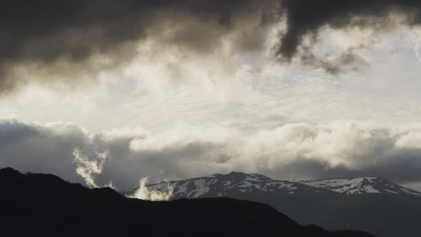 Ég és felhők napkeltekor (Timelapse) — Stock videók