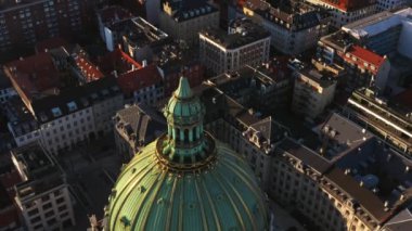 Frederick 'in Kopenhag Kilisesi üzerinde İHA uçuşu