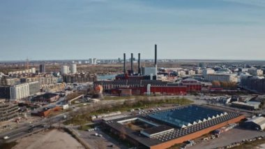 Danimarka 'daki Brygge Adaları' nın yanındaki yol kenarı.