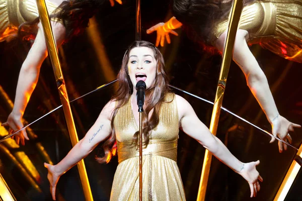 Lucie Jones de Reino Unido en el Festival de Eurovisión — Foto de Stock