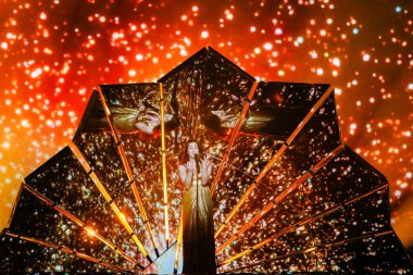İngiltere Eurovision 2017 E Lucie Jones