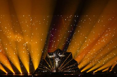 İngiltere Eurovision 2017 E Lucie Jones