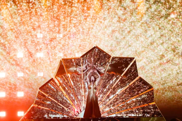 E Lucie Jones du Royaume-Uni Eurovision 2017 — Photo de stock