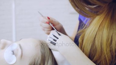 Kirpik uzatma yordamda Güzellik Salonu