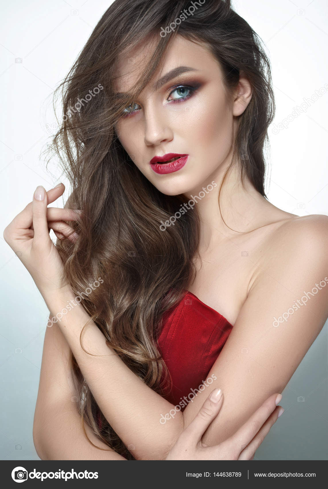 Portrait Of A Beautiful Girl Glamorous Girl Stock Photo Image By C Zagorodnaya
